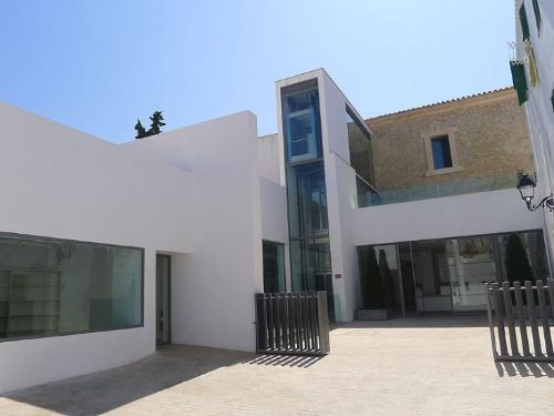 MACE_Vila1-733x550