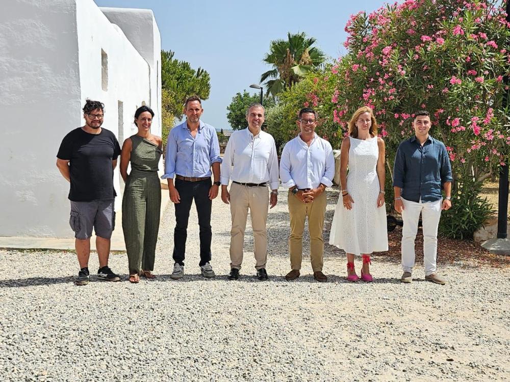 Imagen Educación y el Ayuntamiento de Eivissa firmarán un convenio para el...