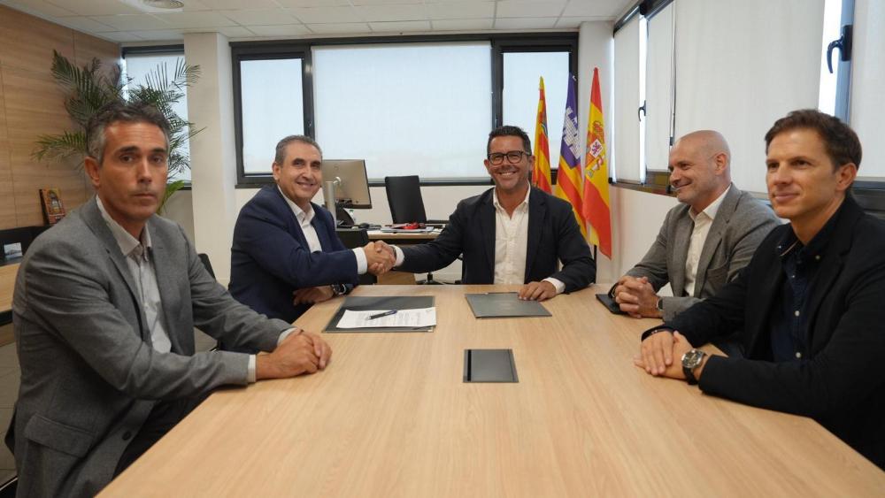Imatge Aqualia firma amb l’Ajuntament d’Eivissa el nou contracte per a la...